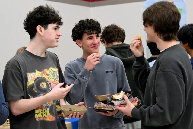 What a tasty start to the day at Rouse High School! This week, our Child Nutrition Services Team brought Flavor Fest to campus, where students got to try lots of yummy foods and share their favorites. 😋 🍽️ 

We love seeing students help shape what’s on the menu. In #1LISD, ownership goes beyond the classroom and right into the cafeteria! 🥪